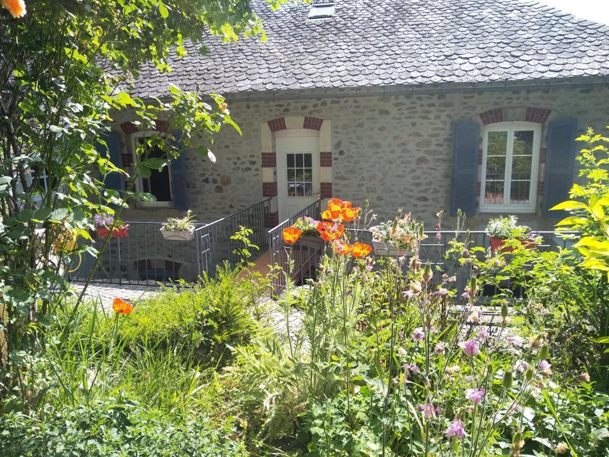 Le Relais Des Capucines Bed & Breakfast Largnac Ngoại thất bức ảnh