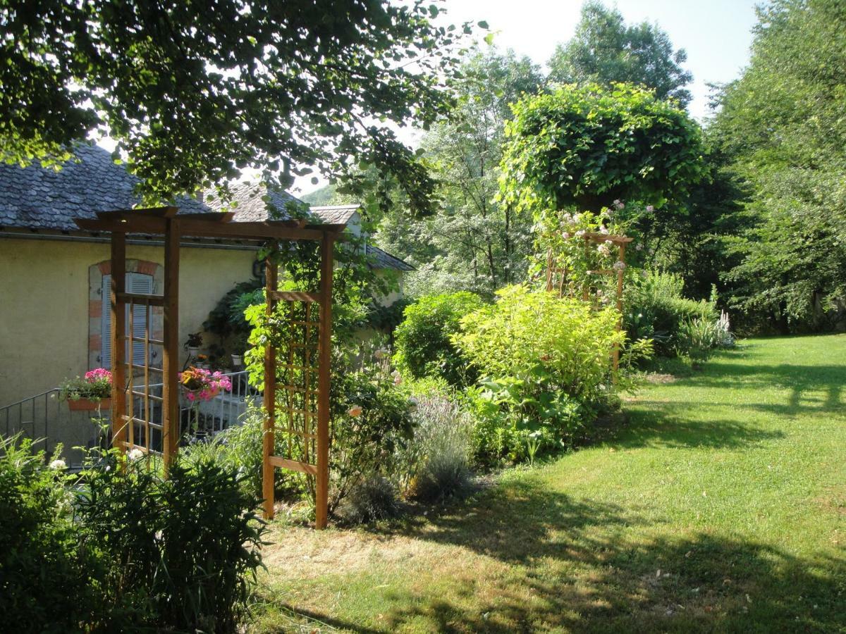 Le Relais Des Capucines Bed & Breakfast Largnac Ngoại thất bức ảnh